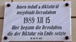 1989-es-forradalmi-emlektabla-800x445